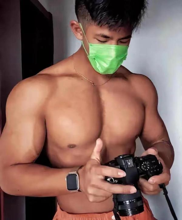 體育生-十一月最後一頁