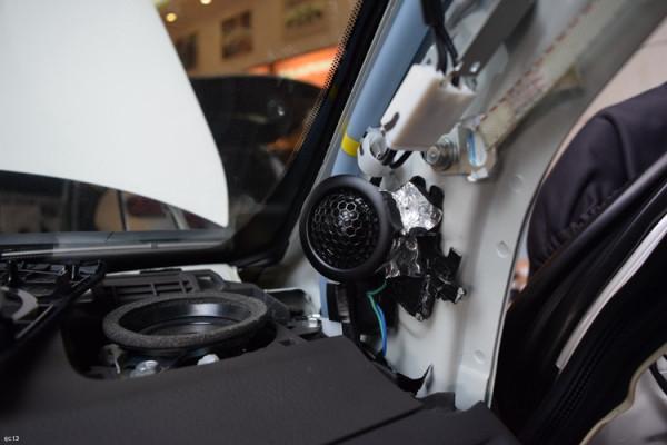 豐田普拉多汽車音響改裝英國CV音響，暢聽美妙音響！昆明發燒友
