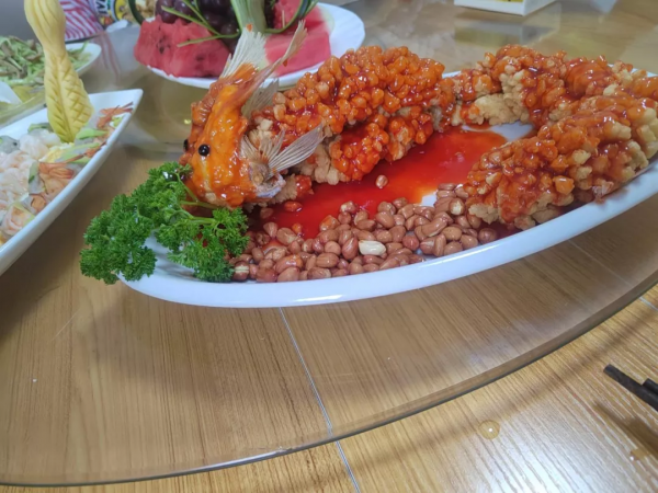 海納百川，高瞰四方，北緯37度隱藏著一座“好吃”的城市