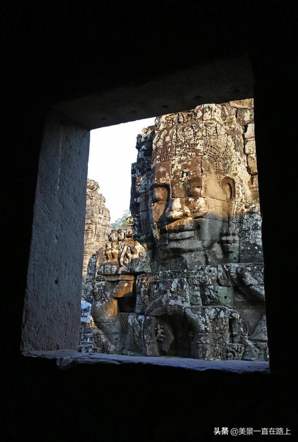 意象裡的吳哥1—巴戎廟,晨光裡金色的微笑 意象裡的吳哥1—巴戎廟,晨光裡金色的微笑