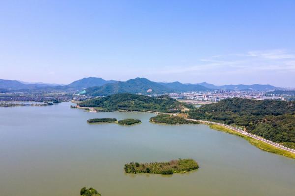 上虞被忽略的秘境，兼具西湖和千島湖的氣質，不要門票卻少有人知