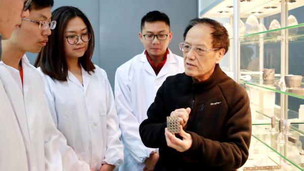 王澤山的材料研究,如何讓失落千年的中國火藥,再回全球領先地位 王澤山的材料研究,如何讓失落千年的中國火藥,再回全球領先地位