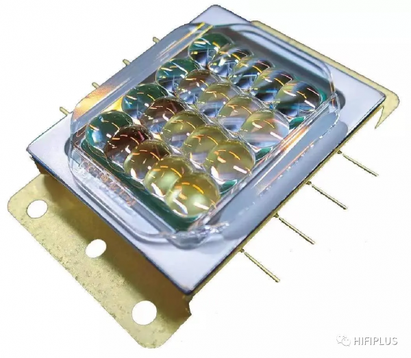 JVC“宙斯三代”——全面升級的8K 輸入HDR10+鐳射投影機系列