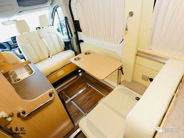 高性價比的空間利用大師!途酷神行者D518房車,僅售23.8萬 高性價比的空間利用大師!途酷神行者D518房車,僅售23.8萬