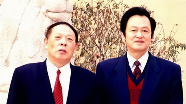 毛主席去世7年後，毛岸成的真實身份才曝光：他是兩彈一星功臣