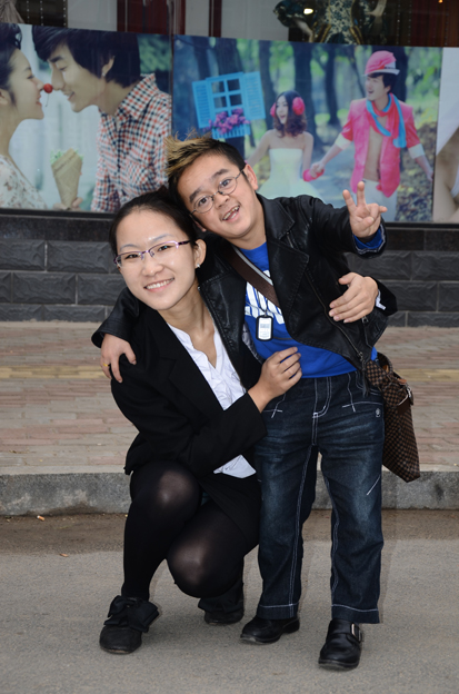 12年前,身高1.02米的徐國元,找了個白富美女朋友,後來怎麼樣了 12年前,身高1.02米的徐國元,找了個白富美女朋友,後來怎麼樣了