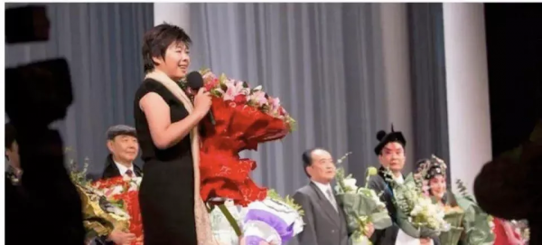 “騙子”于丹如何跌落神壇:《百家講壇》往事 “騙子”于丹如何跌落神壇:《百家講壇》往事