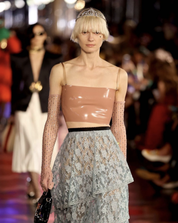 2021年“Gucci Love Parade”復古大秀 復古大潮已翻起 搭車請快點