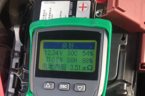 電池免維護是真的嗎？別克GL6原車AGM電池加水維護延長使用壽命！