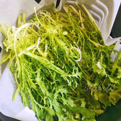 減脂人士❤️溫拌苦菊沙拉~輕鹽低脂 減脂人士❤️溫拌苦菊沙拉~輕鹽低脂