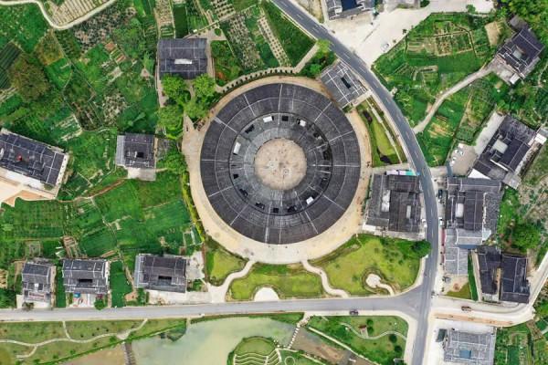 福建土樓：獨一無二大型民居建築藝術瑰寶