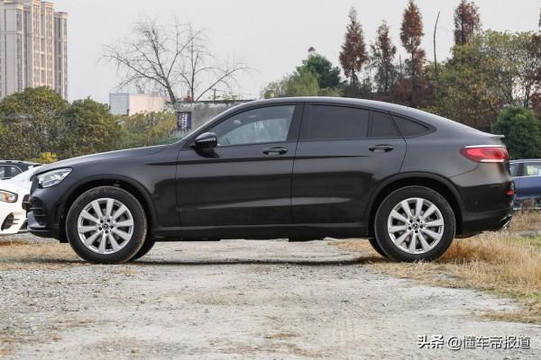 新車 | 售47.18-56.32萬元，對標寶馬X4！新款賓士GLC轎跑車上市