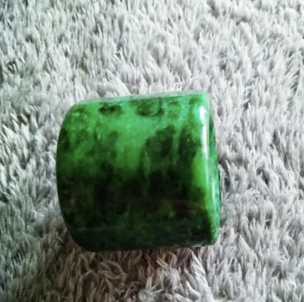 聽起來很霸氣的鐵龍生翡翠價值如何呢