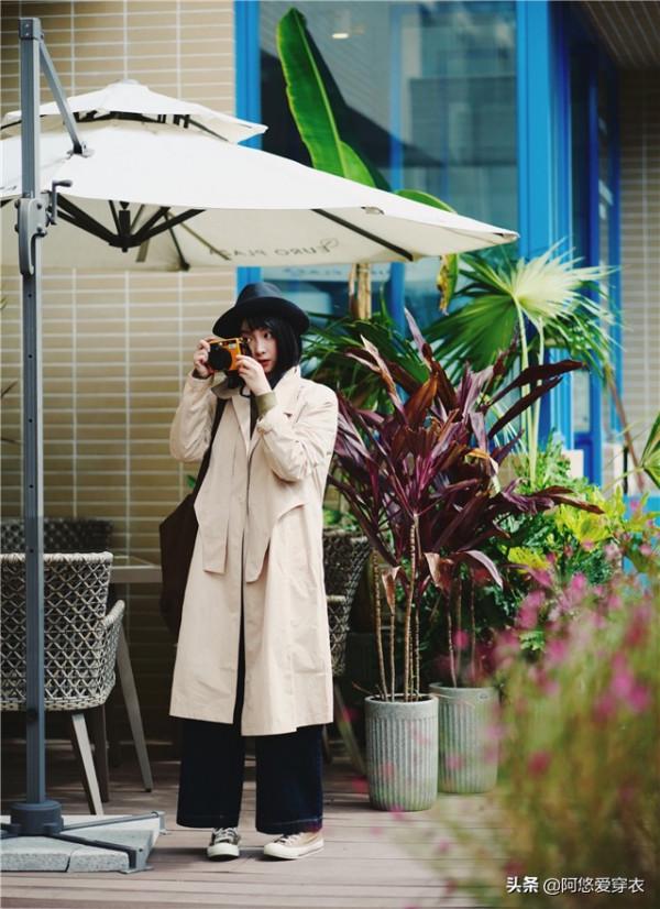 冬天穿“大衣”最好少配靴子,今年流行這樣來穿,時髦顯瘦又洋氣 冬天穿“大衣”最好少配靴子,今年流行這樣來穿,時髦顯瘦又洋氣