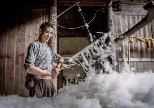 曾經挺吃香的7大“手藝人”,一人養活一大家子,如今無人問津了 曾經挺吃香的7大“手藝人”,一人養活一大家子,如今無人問津了