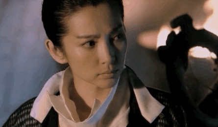 給病號服做腰線，女扮男裝戴假睫毛，國產劇主演造型能有多心機？