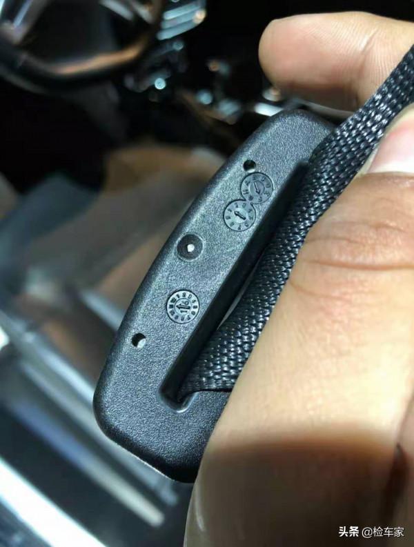 身高不夠氣場來湊，小姐姐花140萬買輛賓士大G，賣家：我大意了