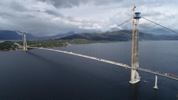 北極圈內的最長懸索橋,只有中國能造出來,建造最大難點是什麼? 北極圈內的最長懸索橋,只有中國能造出來,建造最大難點是什麼?