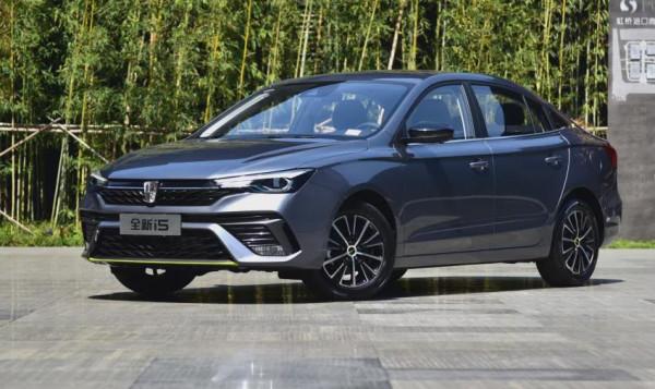 家用代步車之爭:長安逸動VS榮威i5誰更強? 家用代步車之爭:長安逸動VS榮威i5誰更強?