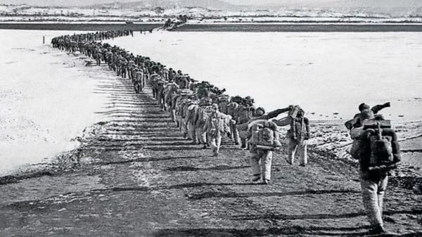 《長津湖》冰雕連最後的倖存者，四肢被截掉後，晚年怎麼生活的？