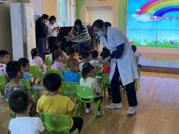 預防近視要趁早，營養知識早知道