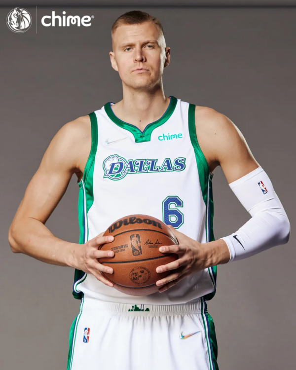 75週年城市版球衣揭幕