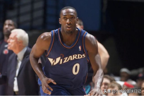 巔峰期退役的五大NBA球星 巔峰期退役的五大NBA球星