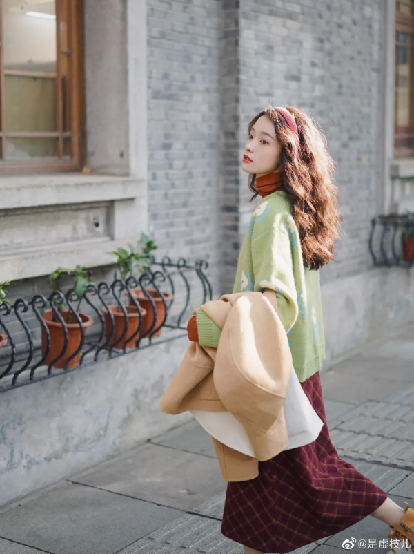 小長假VS婚禮季，這7套LOOK低調又美麗