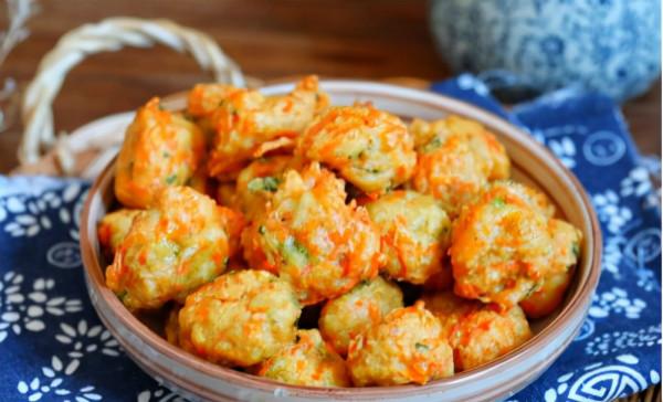 每逢過年，我家就愛吃這3種炸貨，金黃酥脆，放很久也不壞