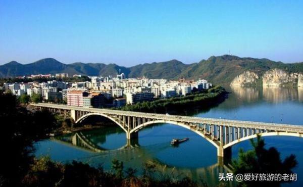 被低估的湖南小縣，全縣14萬人，卻擁有4個火車站，民俗文化豐富