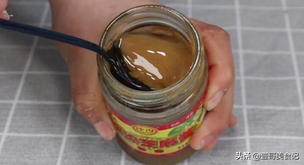 調芝麻醬時，只加水就錯了，大廚教我一招，讓你吃一次念念不忘