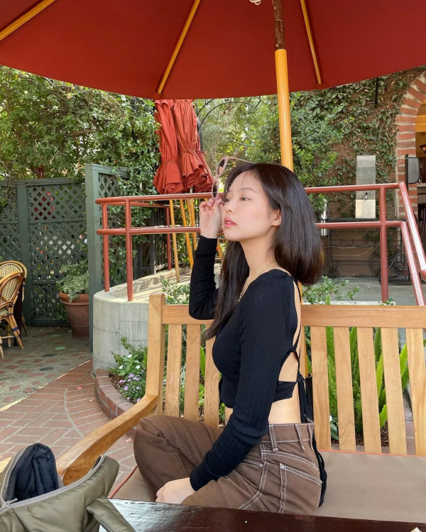 生圖美過精修，趙麗穎靠側顏封神了