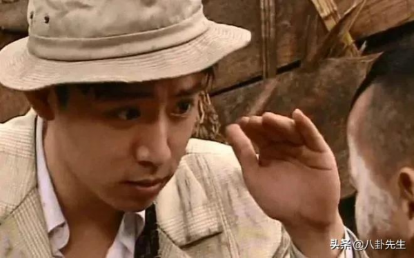 《突圍》8位主演年輕舊照:閆妮土味十足,秦嵐“變臉”太明顯 《突圍》8位主演年輕舊照:閆妮土味十足,秦嵐“變臉”太明顯