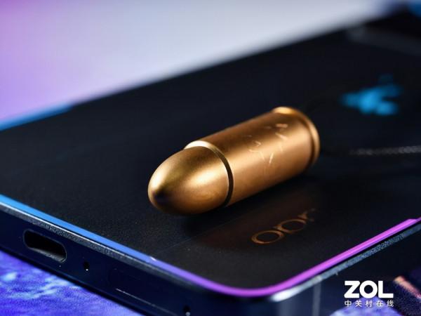 OPPO Reno7 Pro 英雄聯盟手遊限定版圖賞