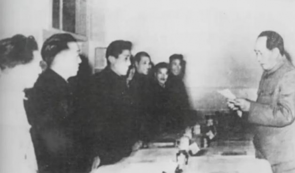 毛主席視察南陽未能成行,叫來縣委卻一問三不知,他給出兩條建議 毛主席視察南陽未能成行,叫來縣委卻一問三不知,他給出兩條建議