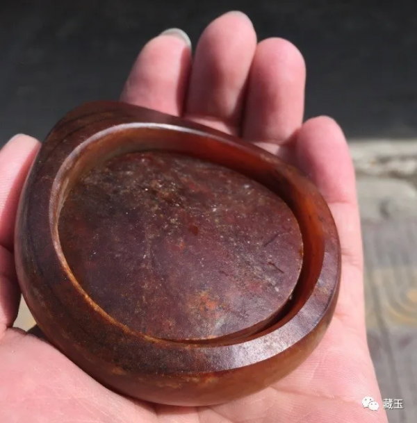 那些極為特殊的和田玉手鐲,誰不想擁有一個 那些極為特殊的和田玉手鐲,誰不想擁有一個