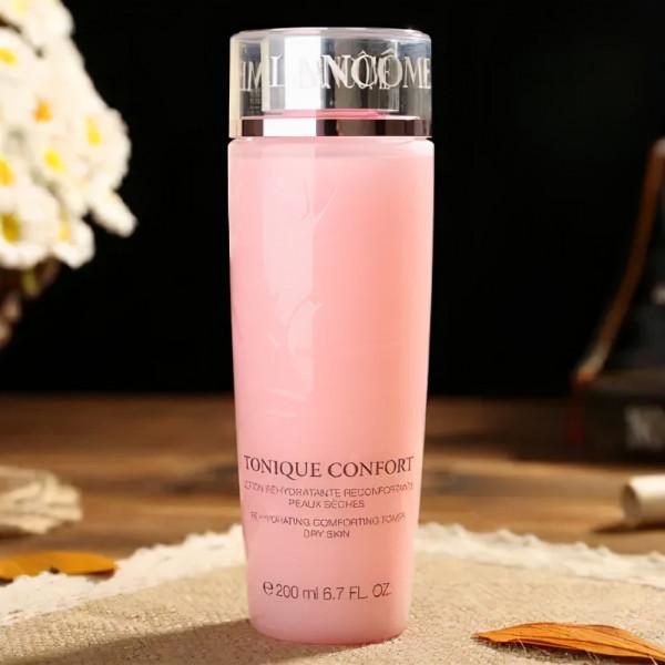 提亮膚色的化妝水:清清爽爽,令你擁有健康水潤的美肌 提亮膚色的化妝水:清清爽爽,令你擁有健康水潤的美肌