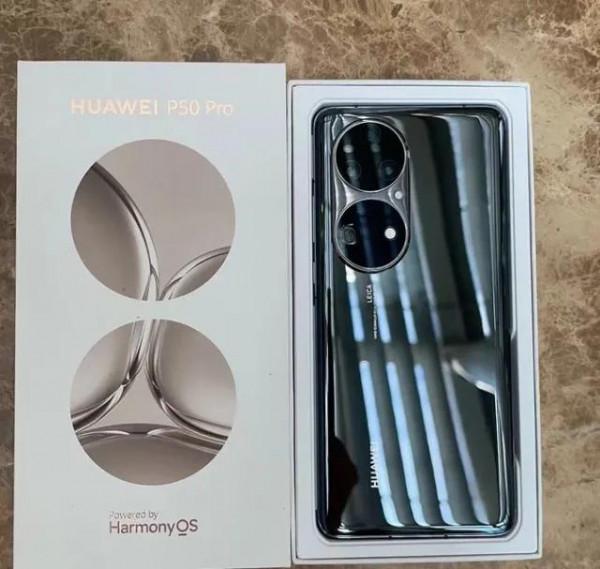 蘋果手機好不好不知道反正是一上市就搶光了 蘋果手機好不好不知道反正是一上市就搶光了