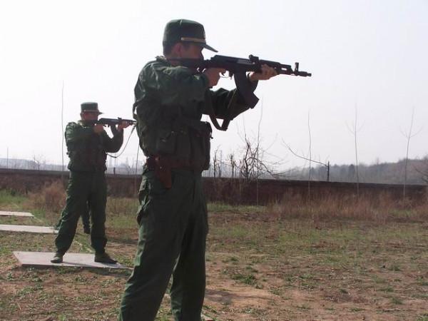 全黑外觀帥氣無比，廣受西藏部隊好評，鮮為人知的中國56C短步槍