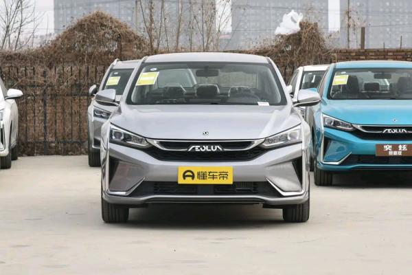 東風風神奕炫：搭載1.5T發動機+6擋雙離合，售7.79萬適合年輕人