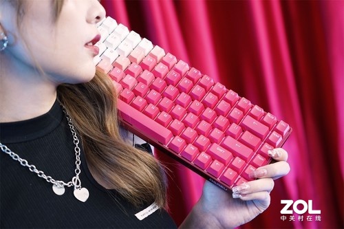 年度最紅的鍵盤 達爾優A84鍵盤圖賞 年度最紅的鍵盤 達爾優A84鍵盤圖賞