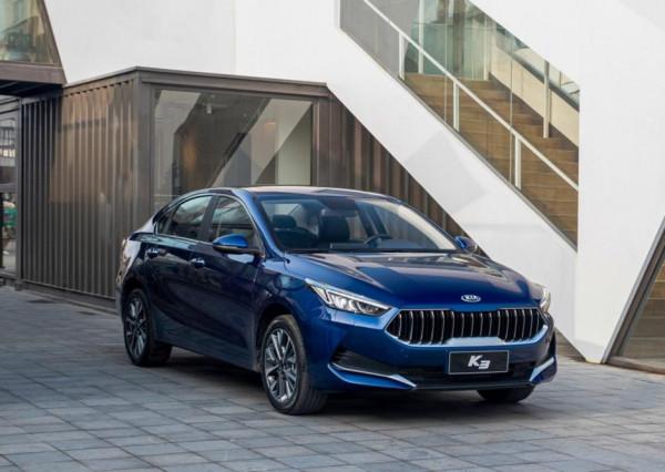 起亞最後的倔強，不到11萬起的K3，對抗朗逸軒逸，有價效比