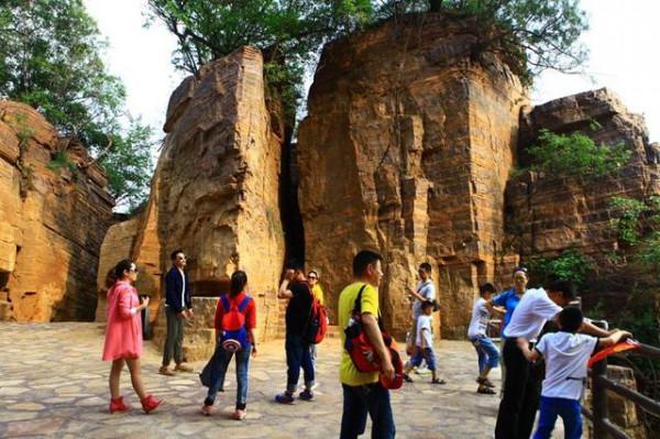 河南最牛的景區，一腳踏兩省，一眼看四個城市，你知道是哪嗎