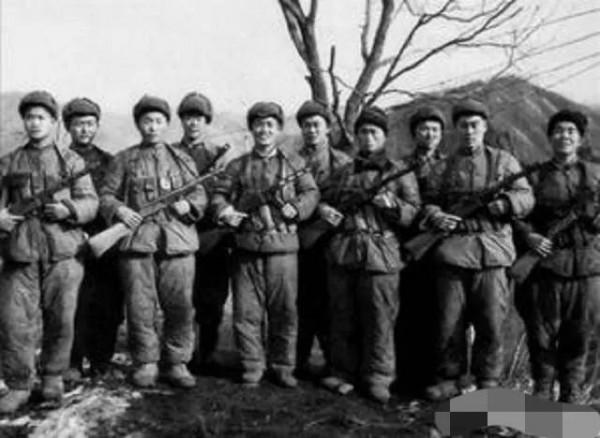 ​抗美援朝“冰雕連”：敵軍路過向他們脫帽致敬