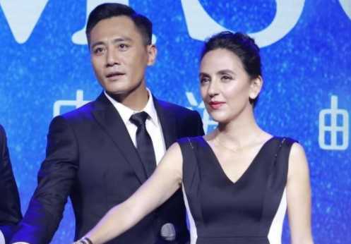 6位娶外國老婆的中國男星，有人風光無限，有人被罵得太慘