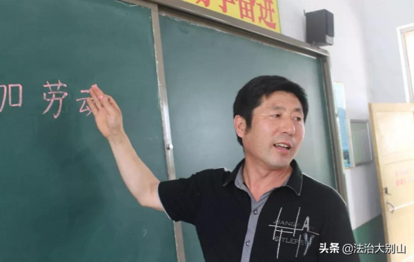 中國300萬鄉村教師的真實故事，有些人，當老師是終其一生