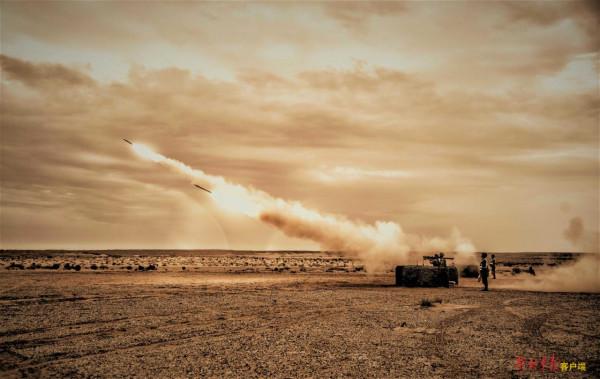 鏖戰塞外，直擊第77集團軍“鐵血紅軍旅”演訓一線