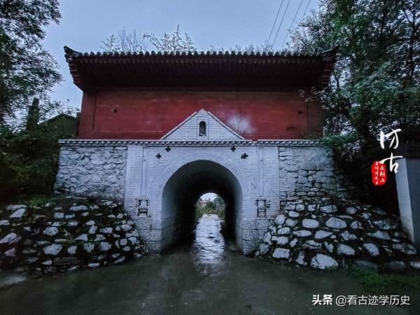 這座鄉村裡的天齊廟,卻繪有清代“女子十二樂坊”,顯得特別珍貴 這座鄉村裡的天齊廟,卻繪有清代“女子十二樂坊”,顯得特別珍貴