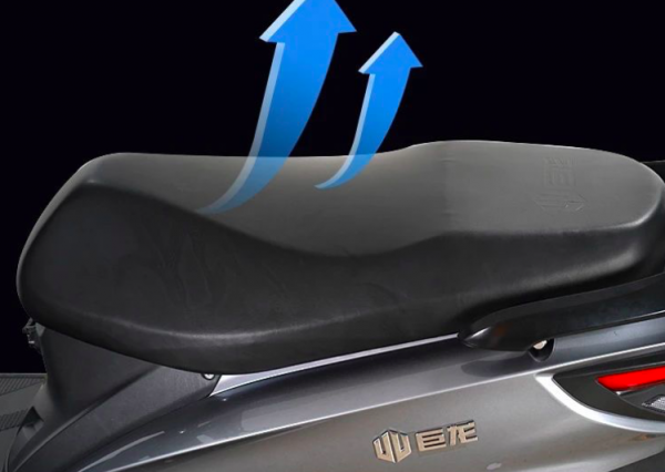 這2款新車專為跑外賣而打造，續航200公里以上，堪稱兩輪長跑王