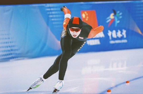 女子速度滑冰1500米中國隊韓梅第11名 荷蘭老將維斯特再勝日將奪冠